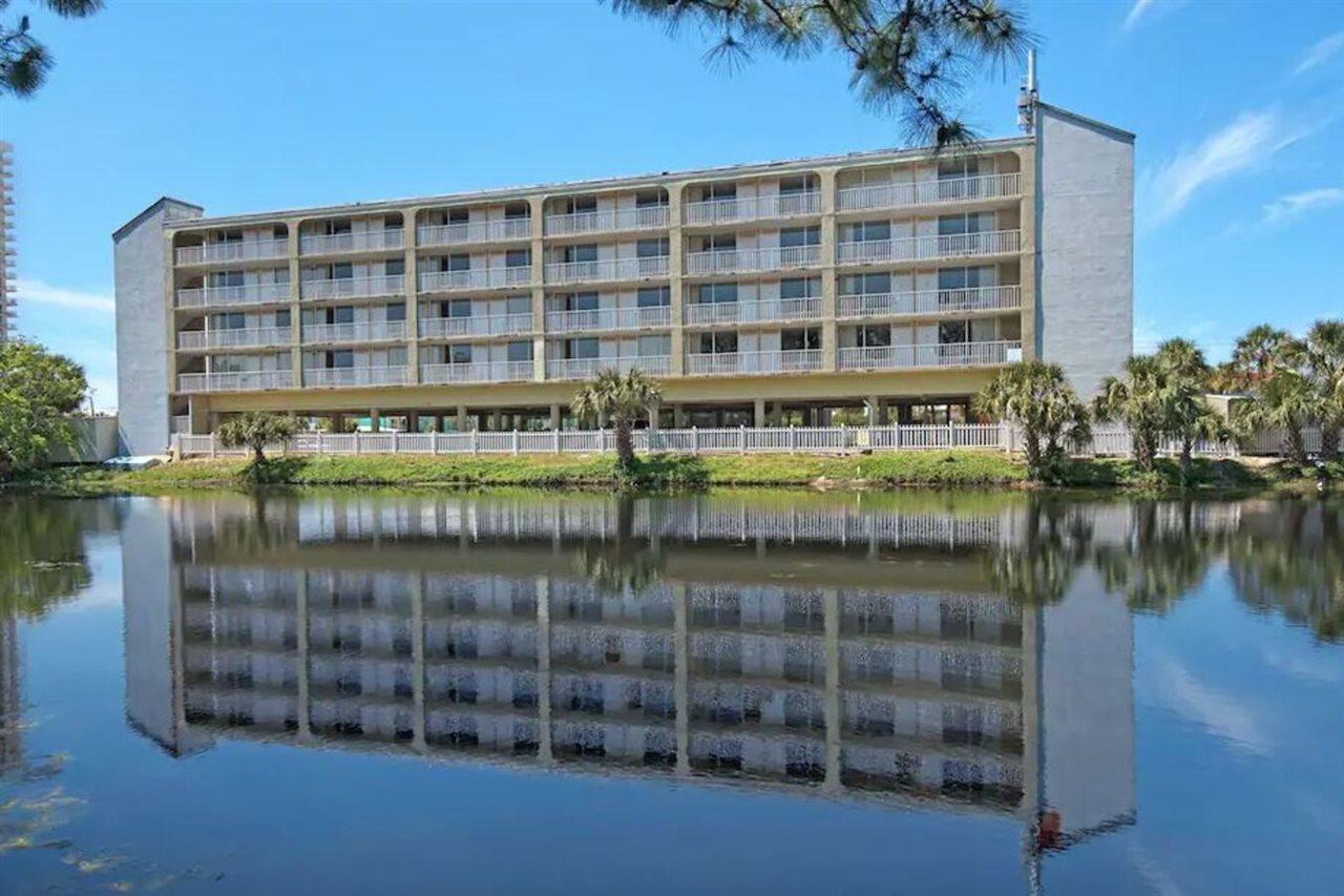Baymont By Wyndham Panama City Beach Exterior foto
