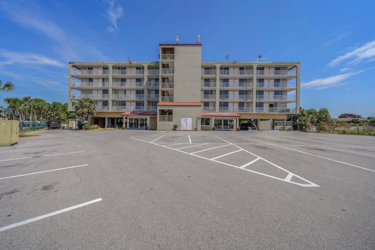 Baymont By Wyndham Panama City Beach Exterior foto